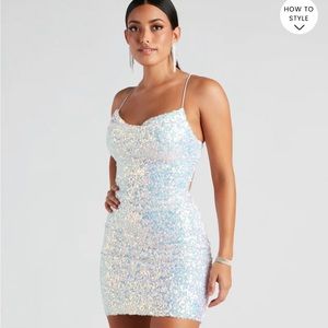 white is just not my color i never actually wore it out but does not have tags